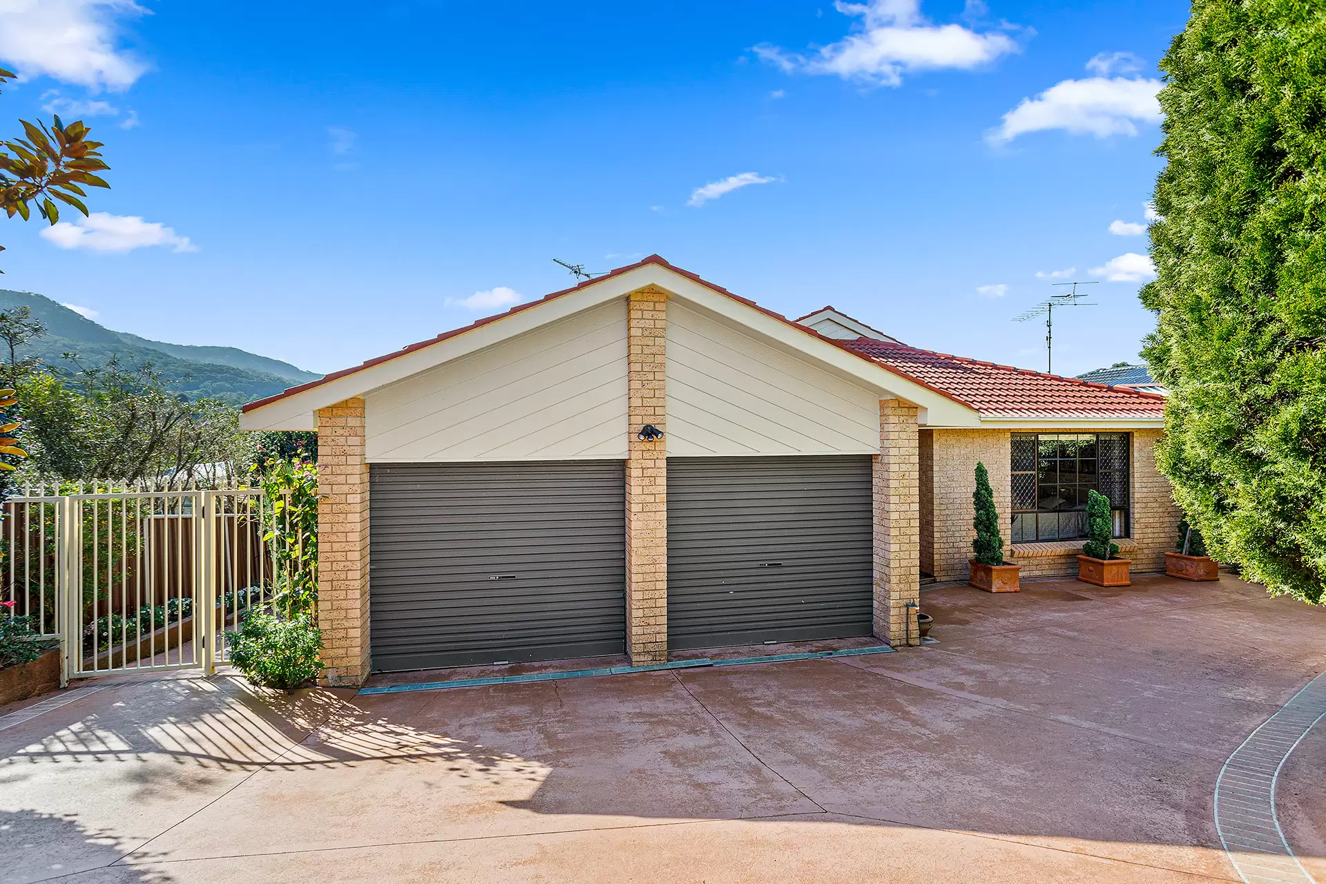 26 Duke Street, Woonona Sold by Laurence Morgan Real Estate - image 1
