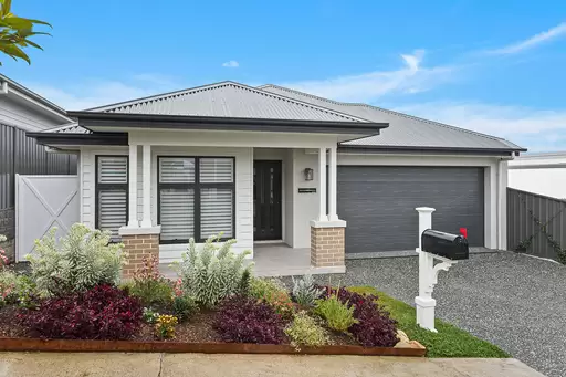 20 Cambewarra Drive, Tullimbar Sold by Laurence Morgan Real Estate