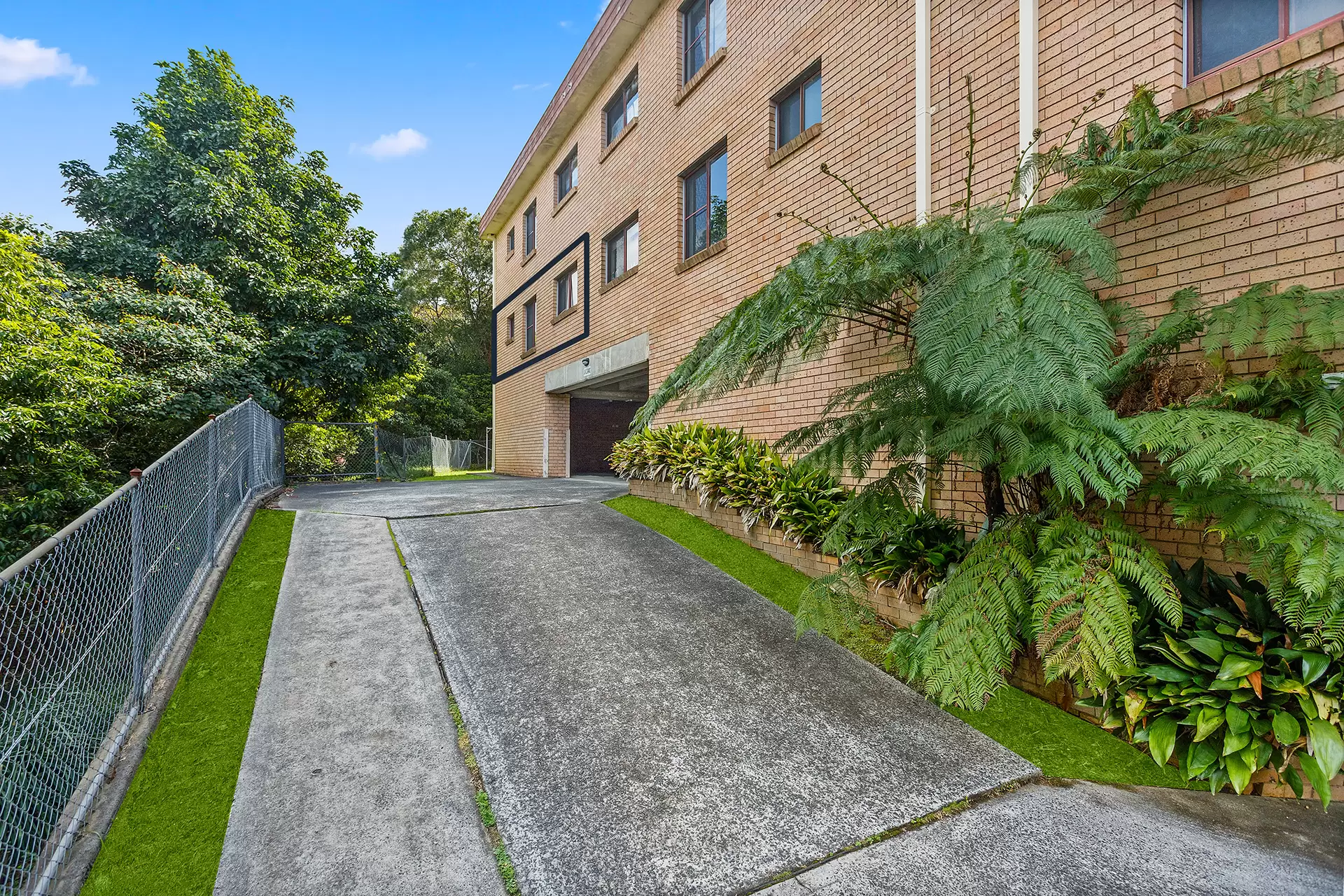 12/18 High Street, Woonona Sold by Laurence Morgan Real Estate - image 1