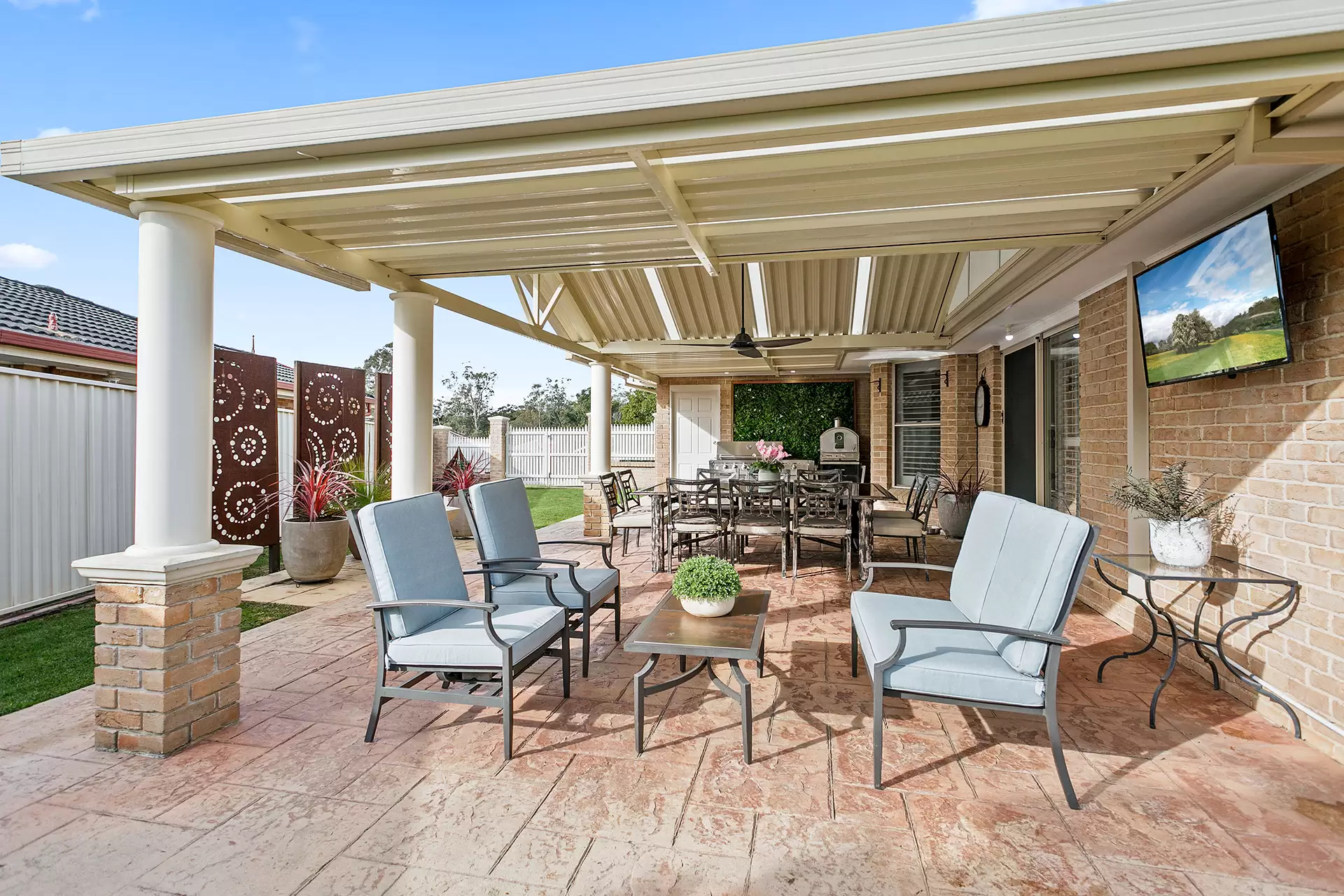 16 Boddington Way, Horsley Sold by Laurence Morgan Real Estate - image 8