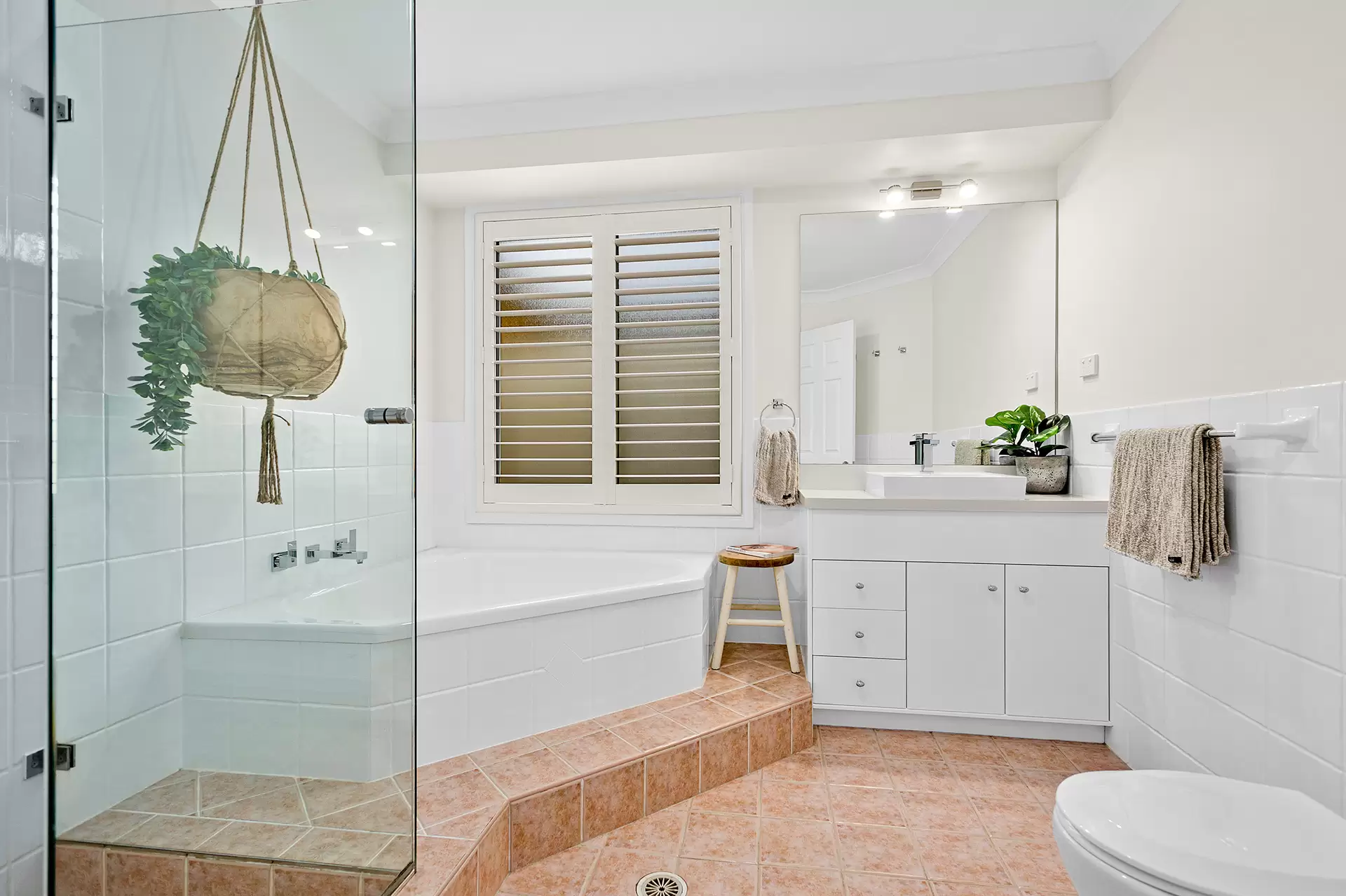 16 Boddington Way, Horsley Sold by Laurence Morgan Real Estate - image 7