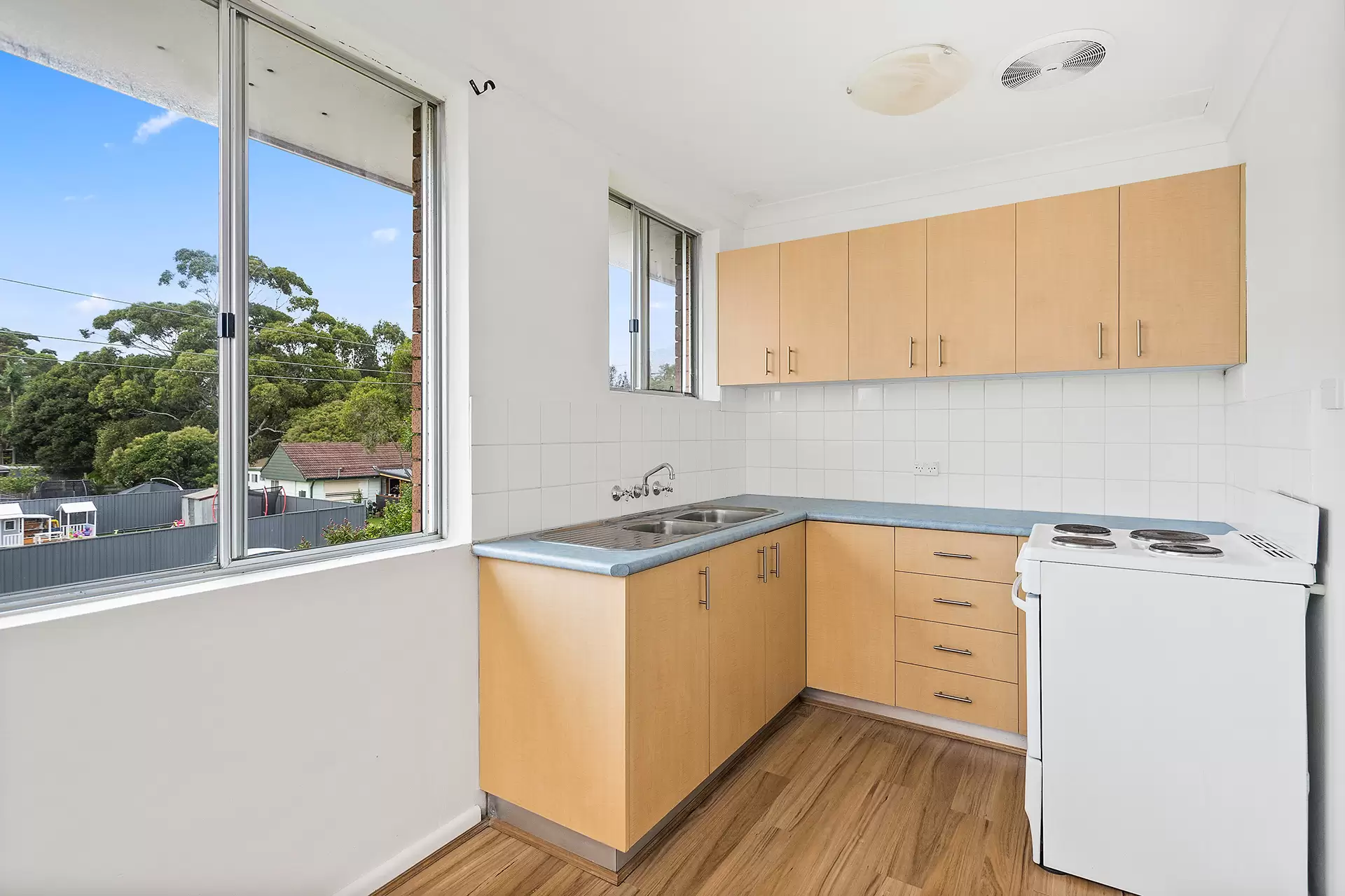 5/1 Lode Lane, Bellambi Sold by Laurence Morgan Real Estate - image 4
