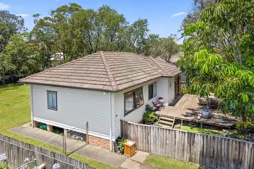 69 Thompson Street, Woonona Sold by Laurence Morgan Real Estate