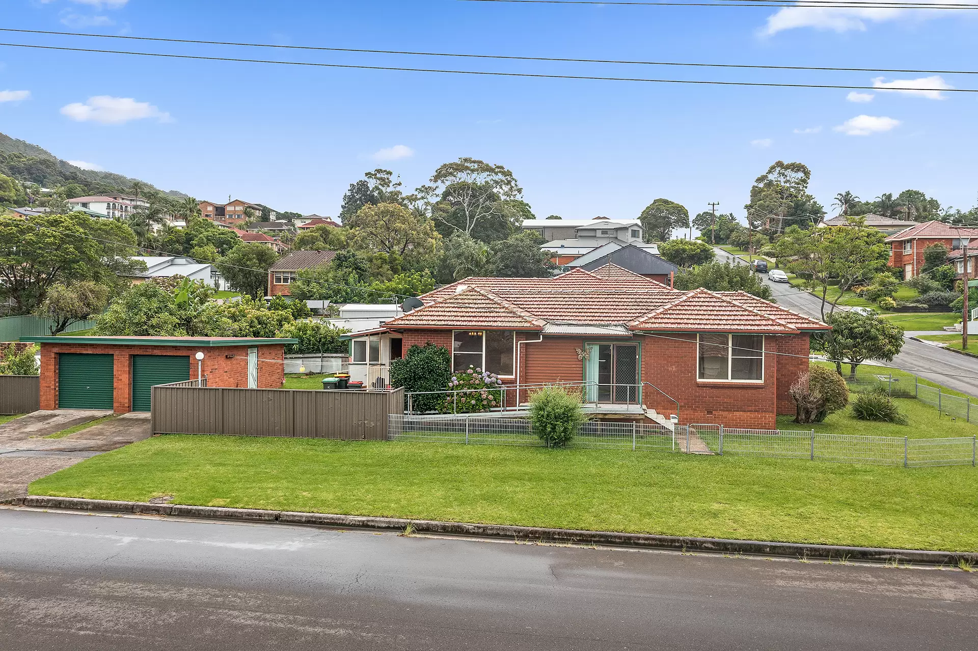 26 Powell Avenue, Corrimal Sold by Laurence Morgan Real Estate - image 1