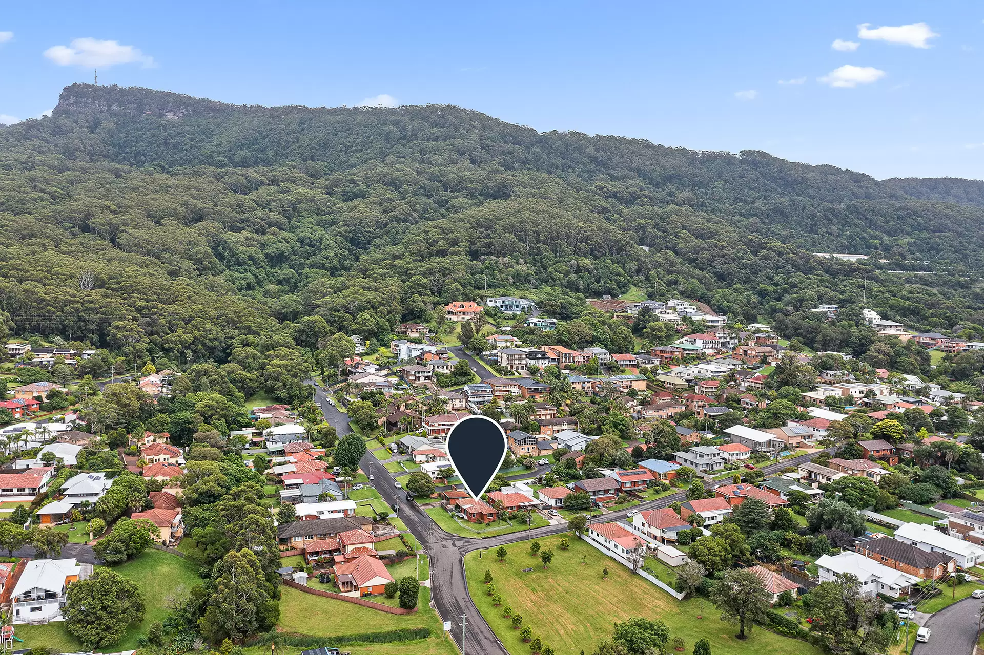 26 Powell Avenue, Corrimal Sold by Laurence Morgan Real Estate - image 2