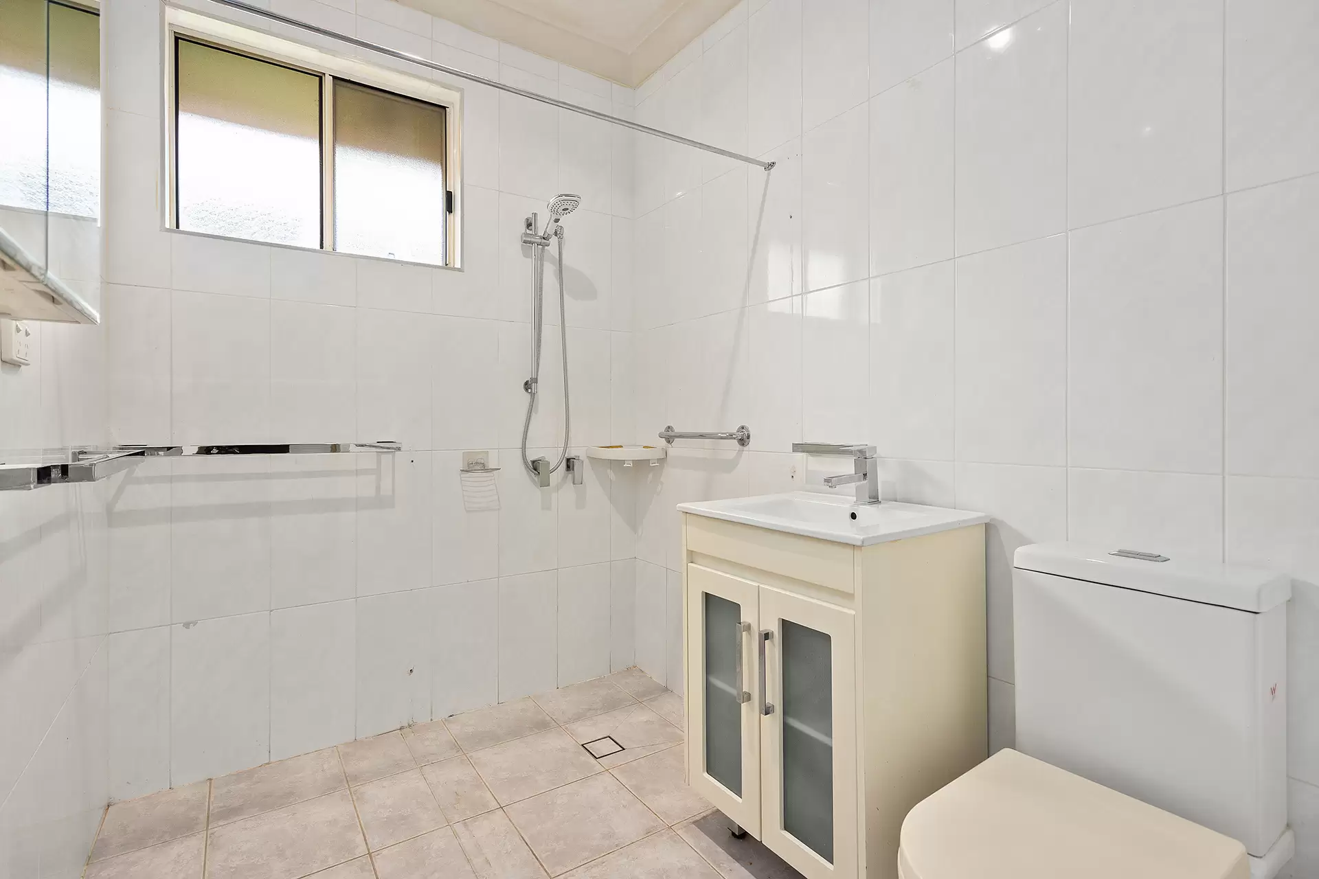 26 Powell Avenue, Corrimal Sold by Laurence Morgan Real Estate - image 7