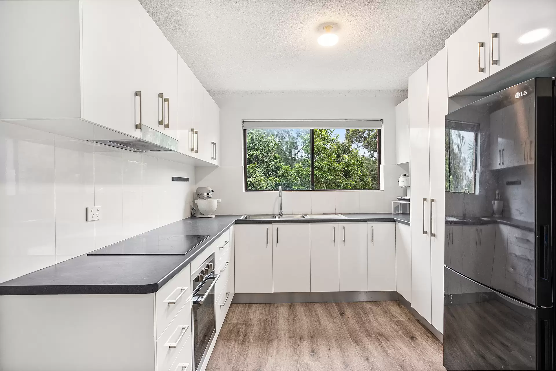 10/18 High Street, Woonona Sold by Laurence Morgan Real Estate - image 3
