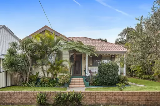 10 Bath Street, Thirroul Sold by Laurence Morgan Real Estate