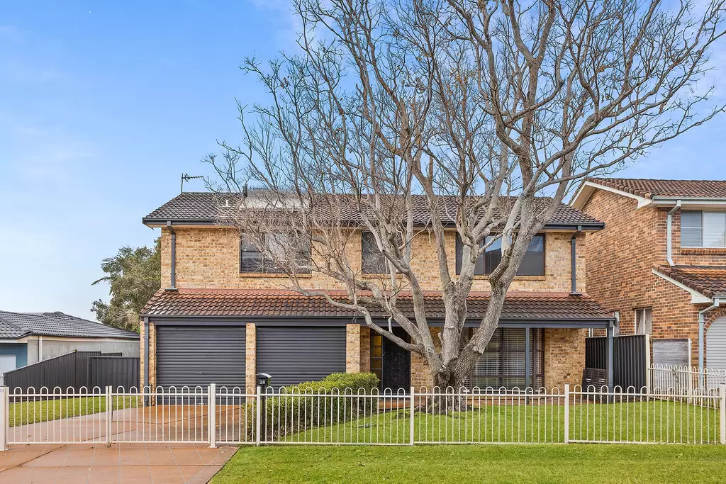 28 Kathleen Crescent, Woonona Sold by Laurence Morgan Real Estate
