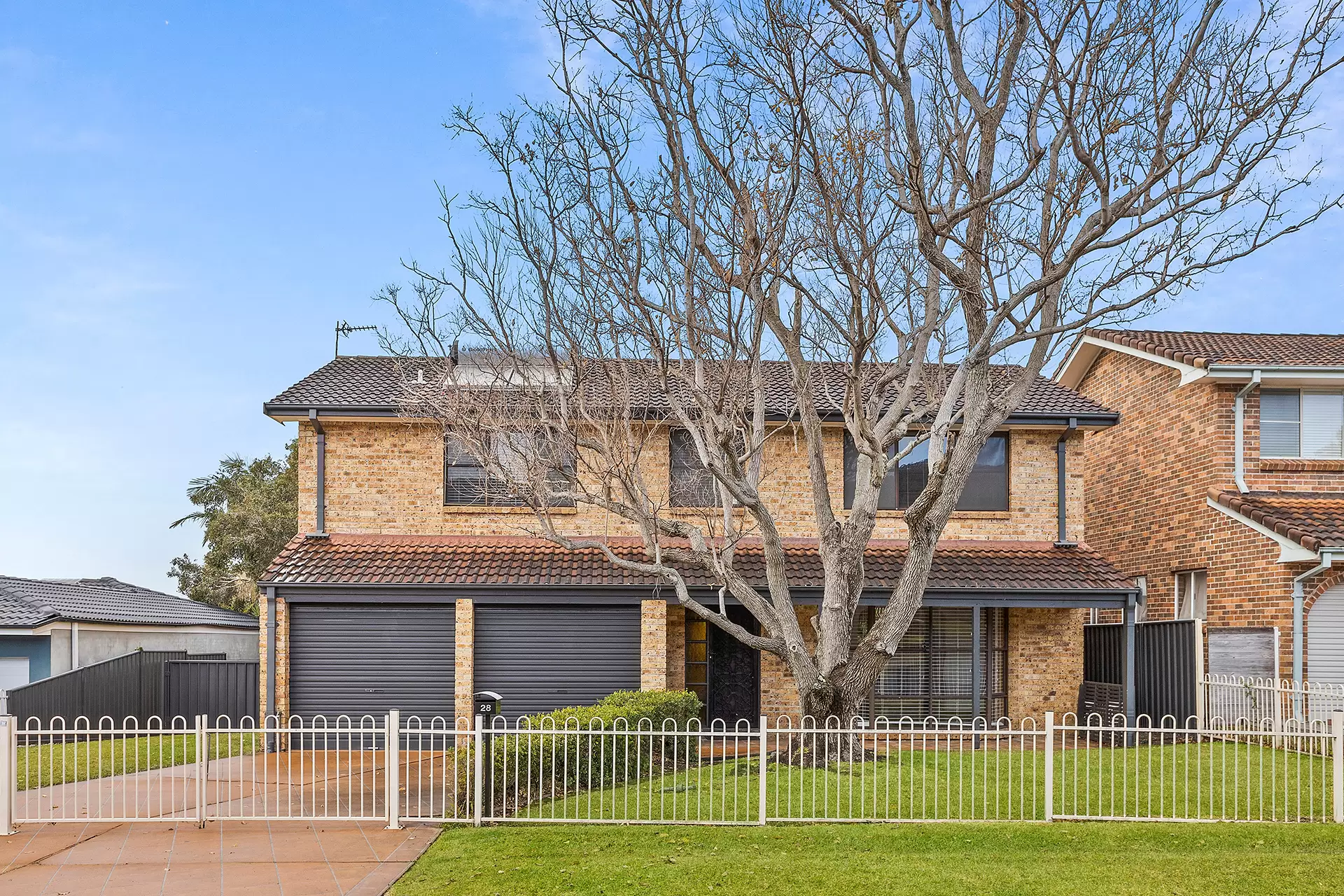 28 Kathleen Crescent, Woonona Sold by Laurence Morgan Real Estate - image 1