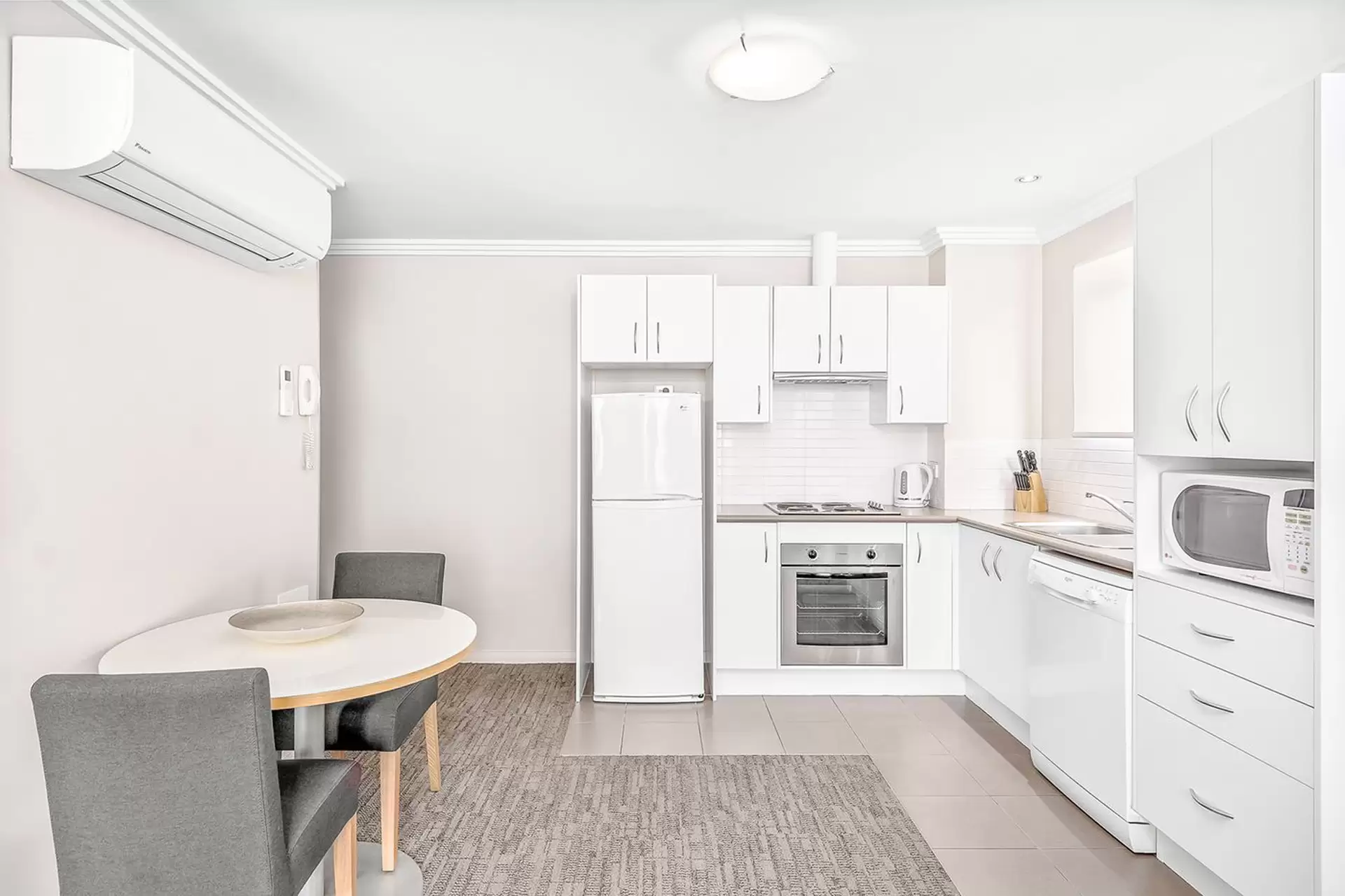 402/59-61 Kembla Street, Wollongong Sold by Laurence Morgan Real Estate - image 2