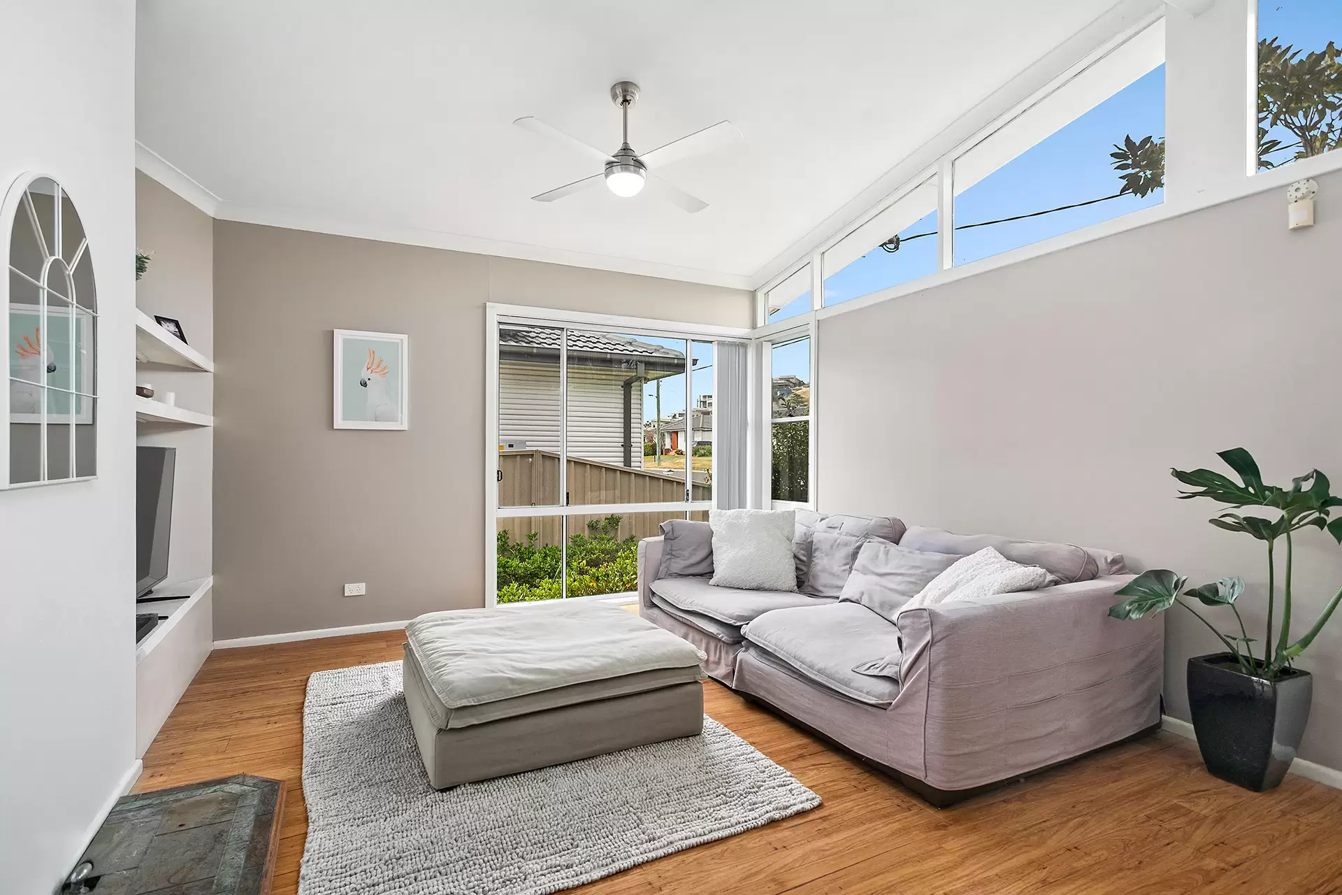 79 Lakelands Drive, Dapto Sold by Laurence Morgan Real Estate - image 3
