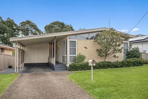79 Lakelands Drive, Dapto Sold by Laurence Morgan Real Estate