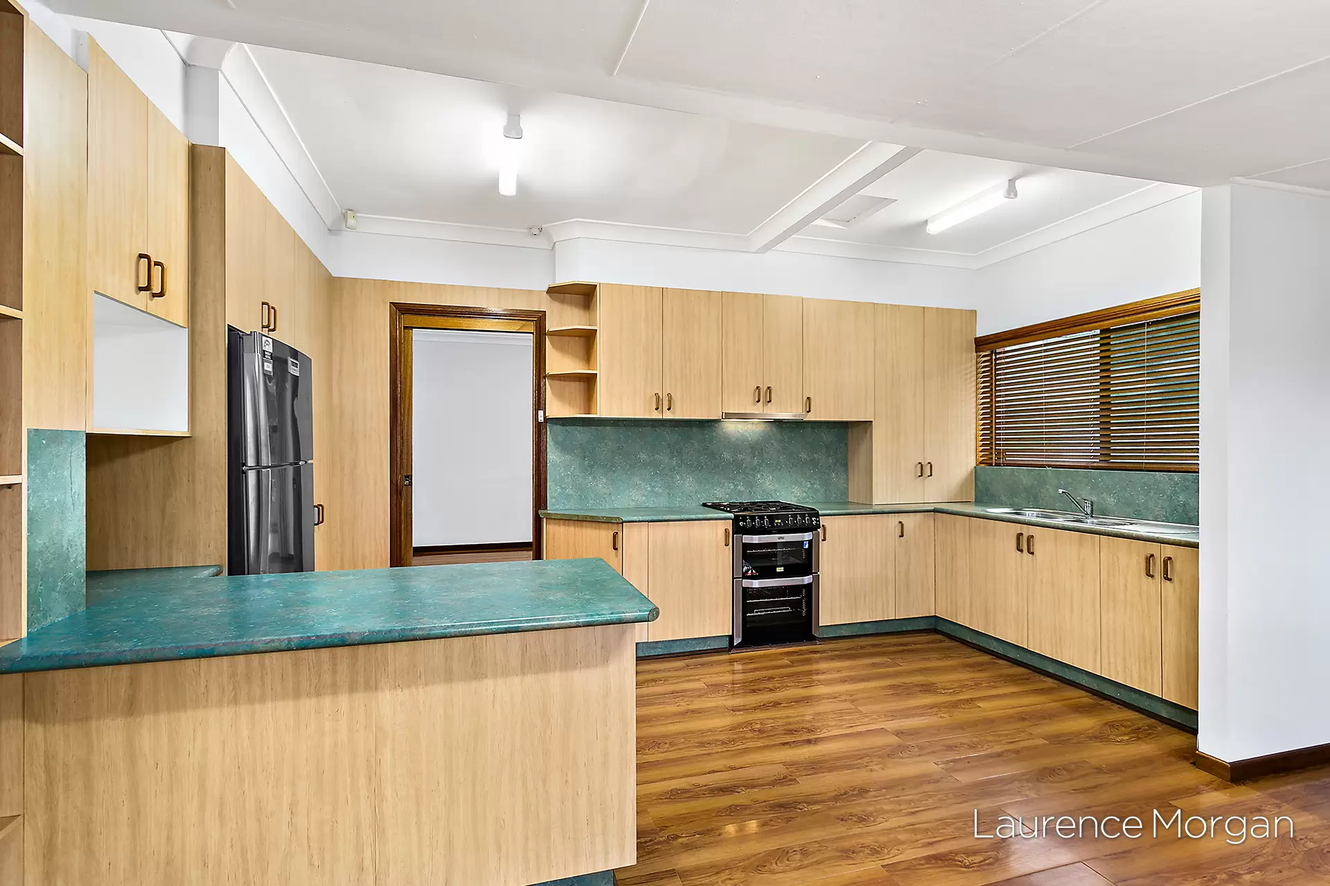 42 Westmacott Parade, Bulli Sold by Laurence Morgan Real Estate - image 2