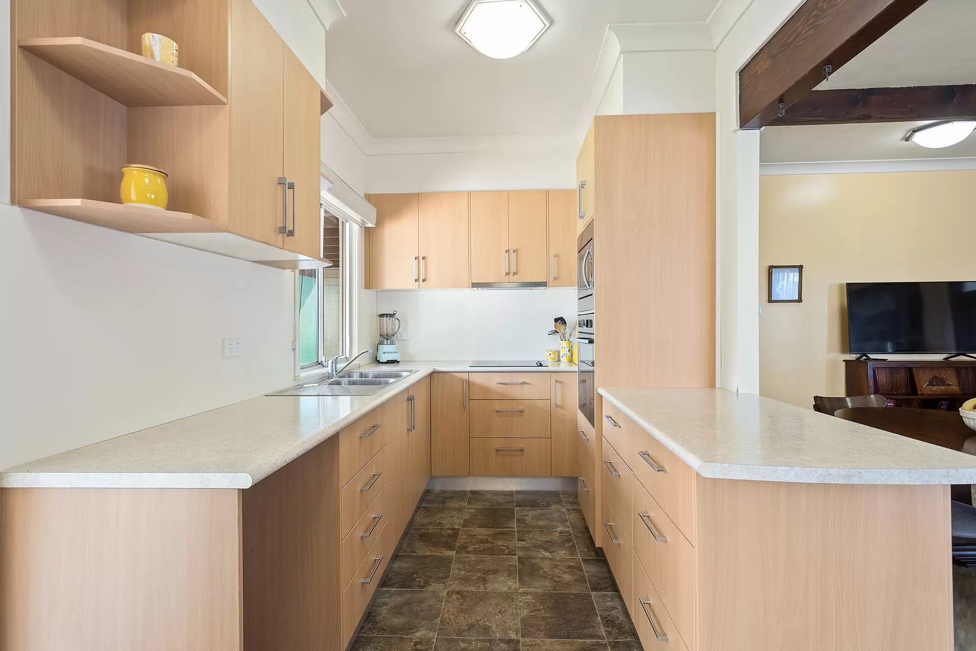 42 Point Street, Bulli Sold by Laurence Morgan Real Estate - image 7