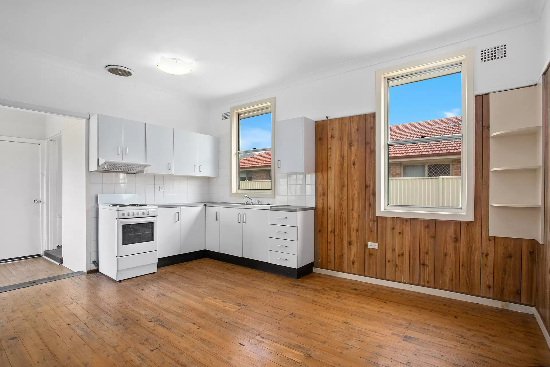 Woonona Leased by Laurence Morgan Real Estate - image 2