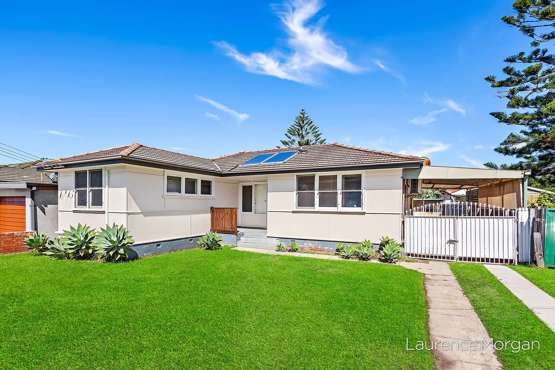 17 Lighthorse Drive, Woonona Sold by Laurence Morgan Real Estate - image 1