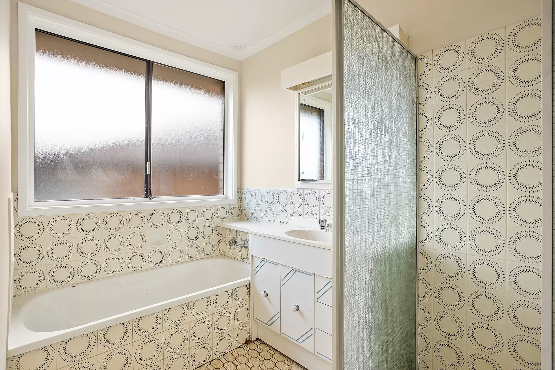 593 Princes Highway, Woonona Sold by Laurence Morgan Real Estate - image 7