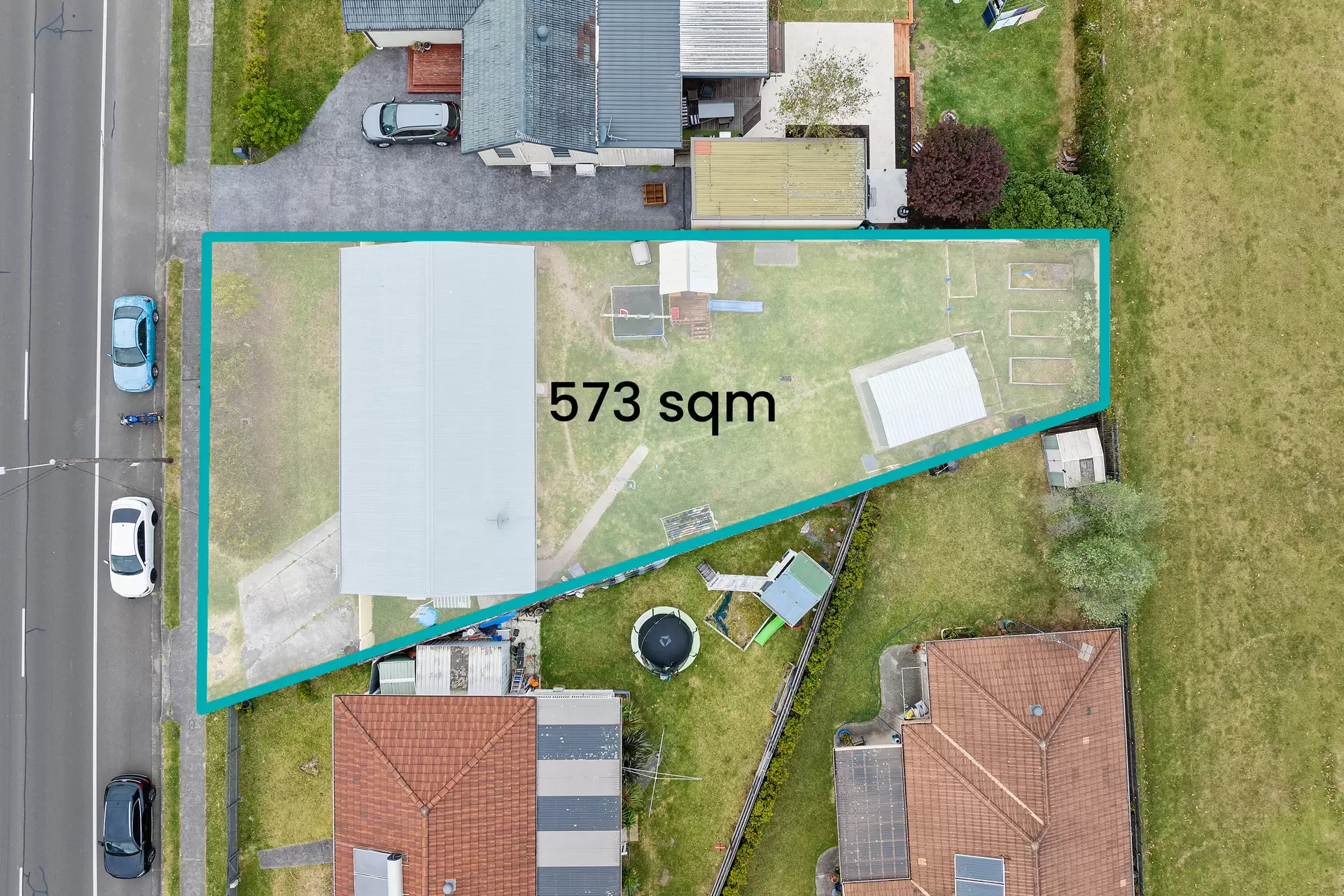 27 Waples Road, Unanderra For Sale by Laurence Morgan Real Estate - image 7