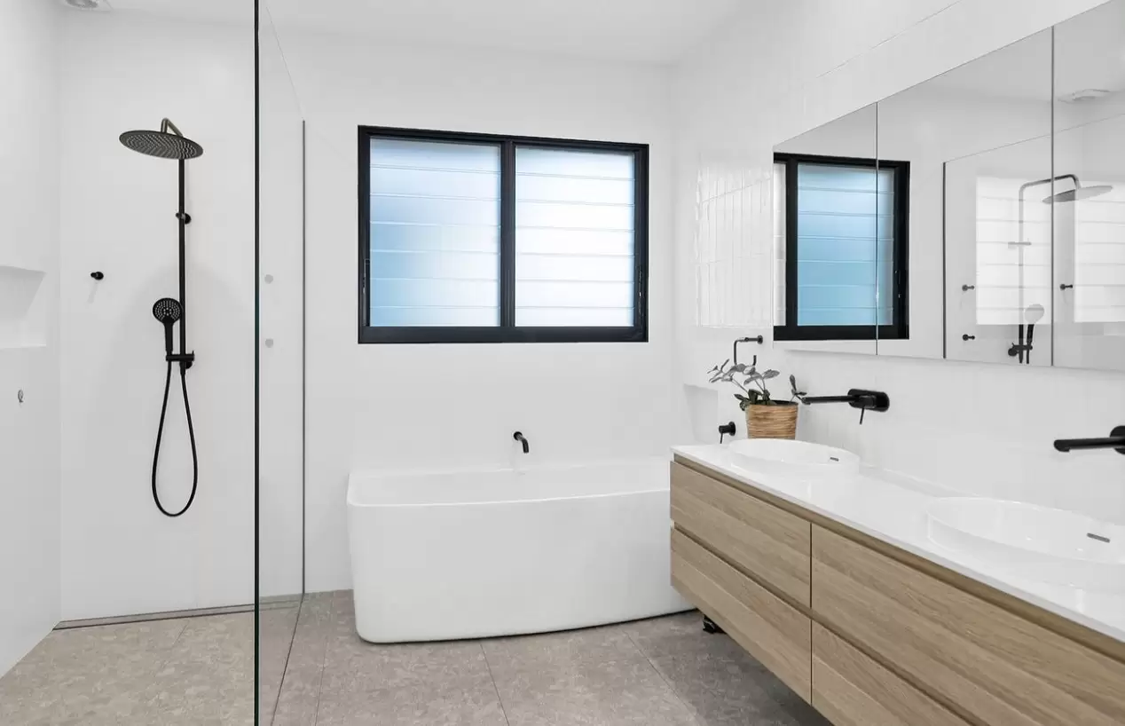 32 Thalassa Avenue, East Corrimal For Sale by Laurence Morgan Real Estate - image 9