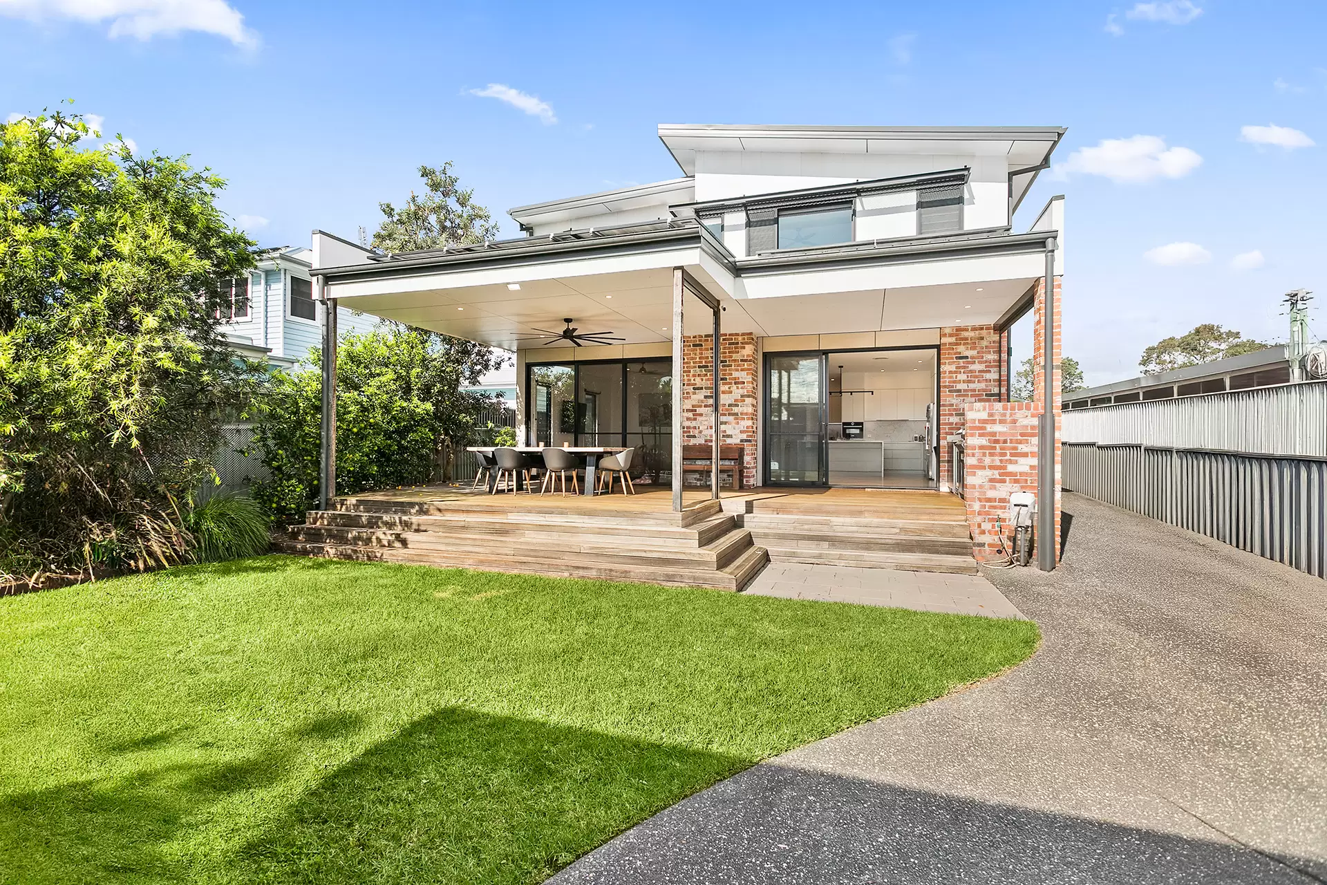32 Thalassa Avenue, East Corrimal For Sale by Laurence Morgan Real Estate - image 3