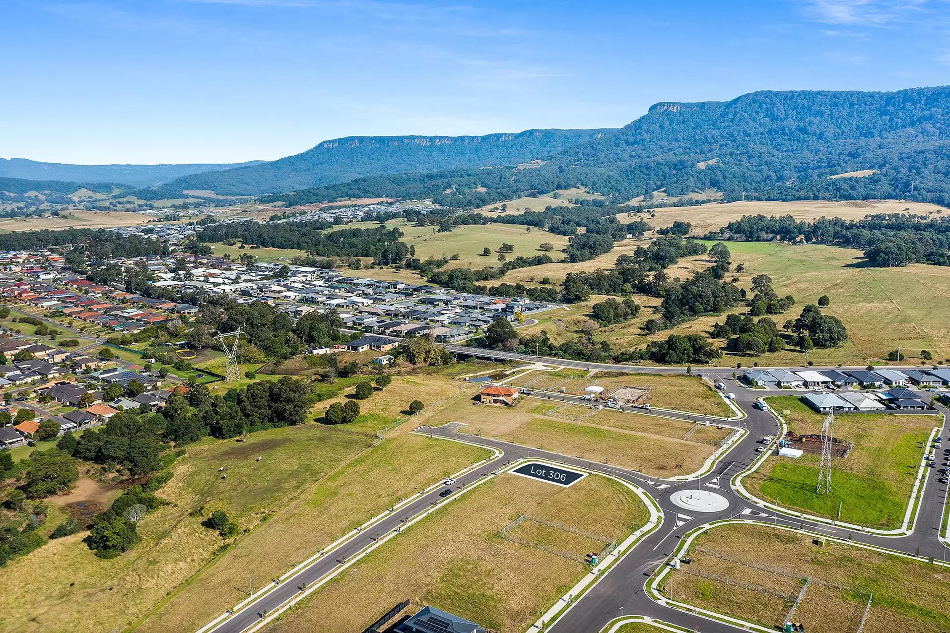 1 Sundew Street, Horsley For Sale by Laurence Morgan Real Estate - image 3