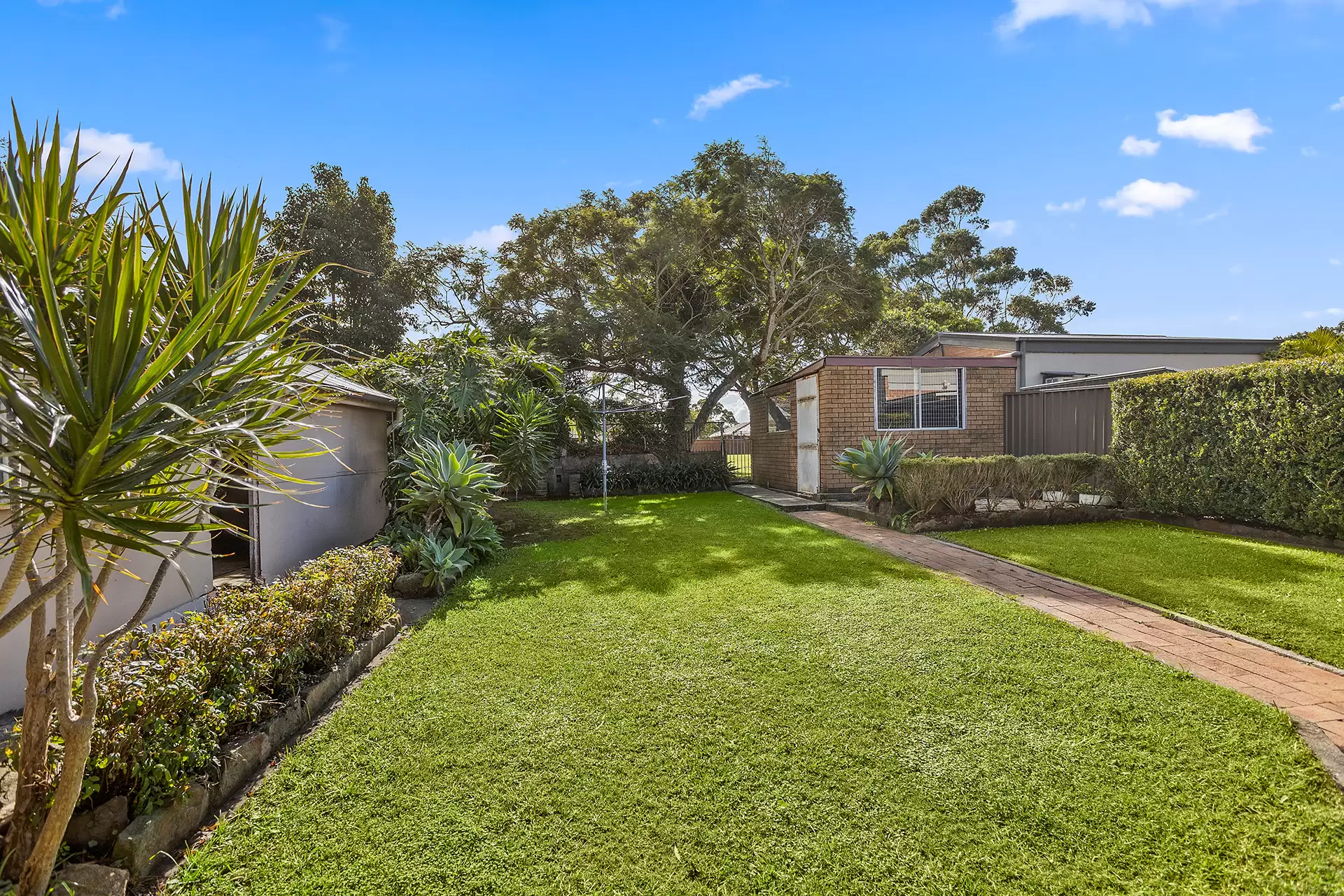 230 Rothery Street, Corrimal For Sale by Laurence Morgan Real Estate - image 5