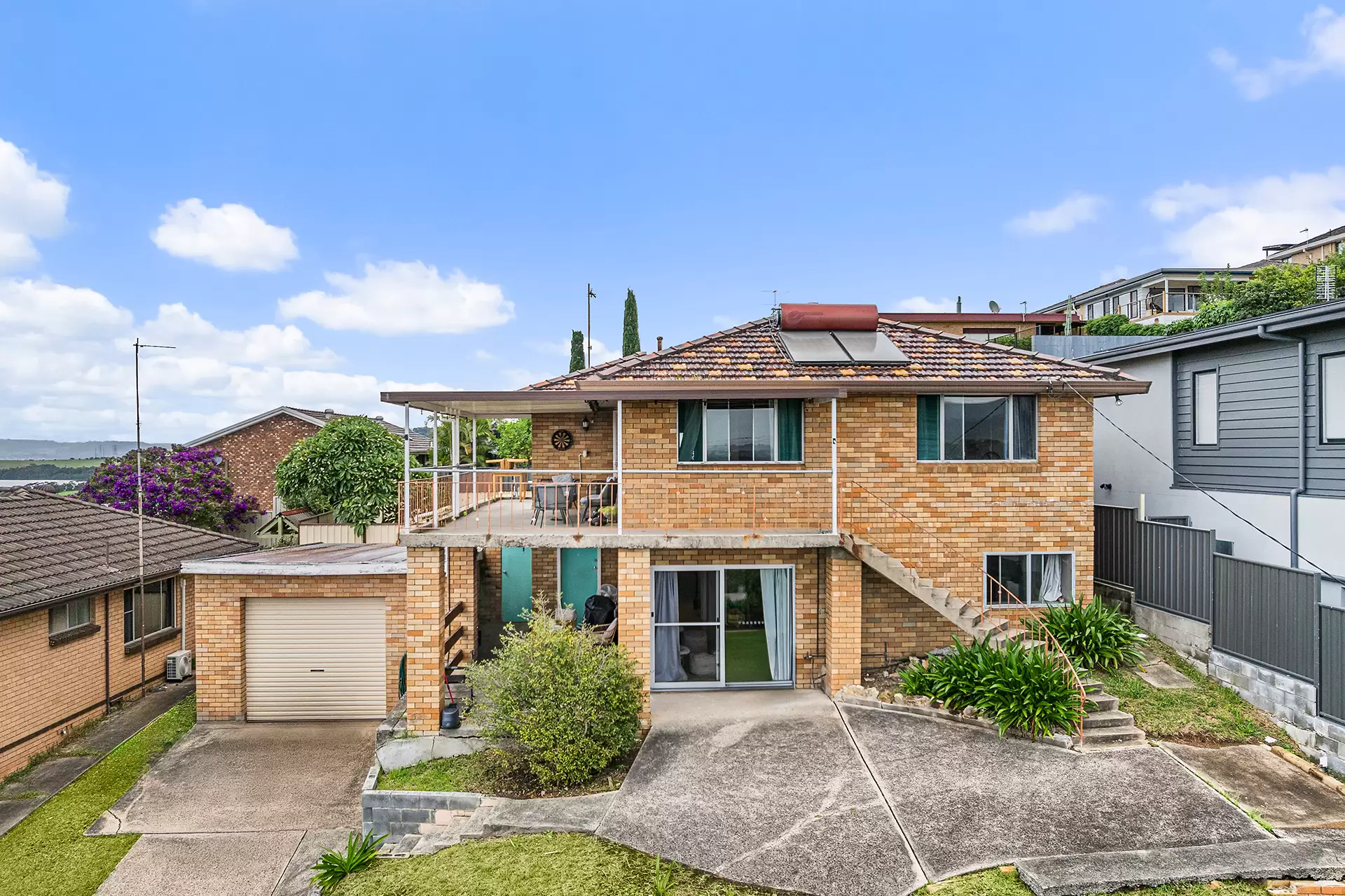 15 Tait Avenue, Kanahooka For Sale by Laurence Morgan Real Estate - image 1