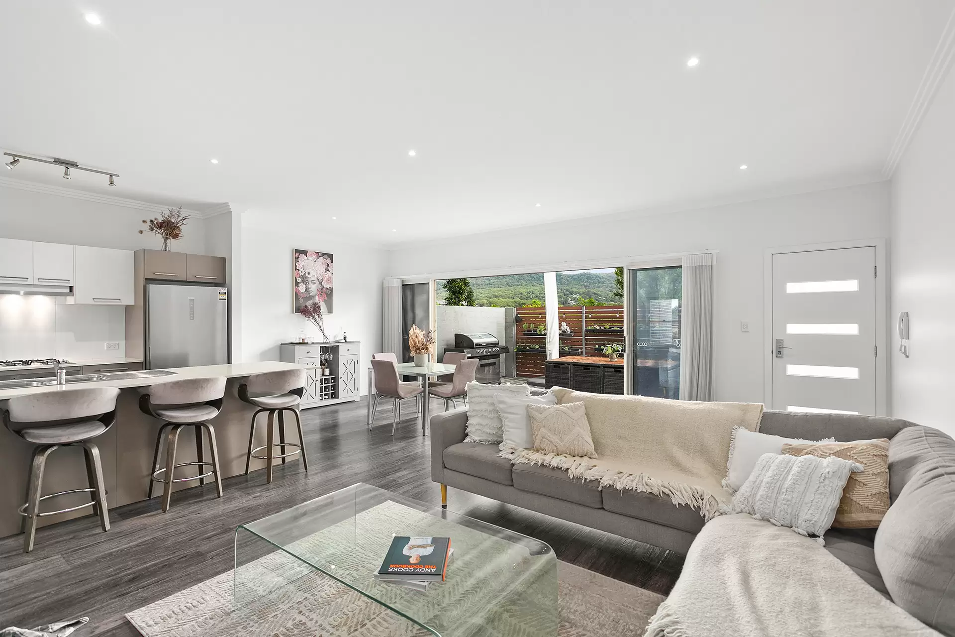 3/15 Daisy Street, Fairy Meadow For Sale by Laurence Morgan Real Estate - image 1
