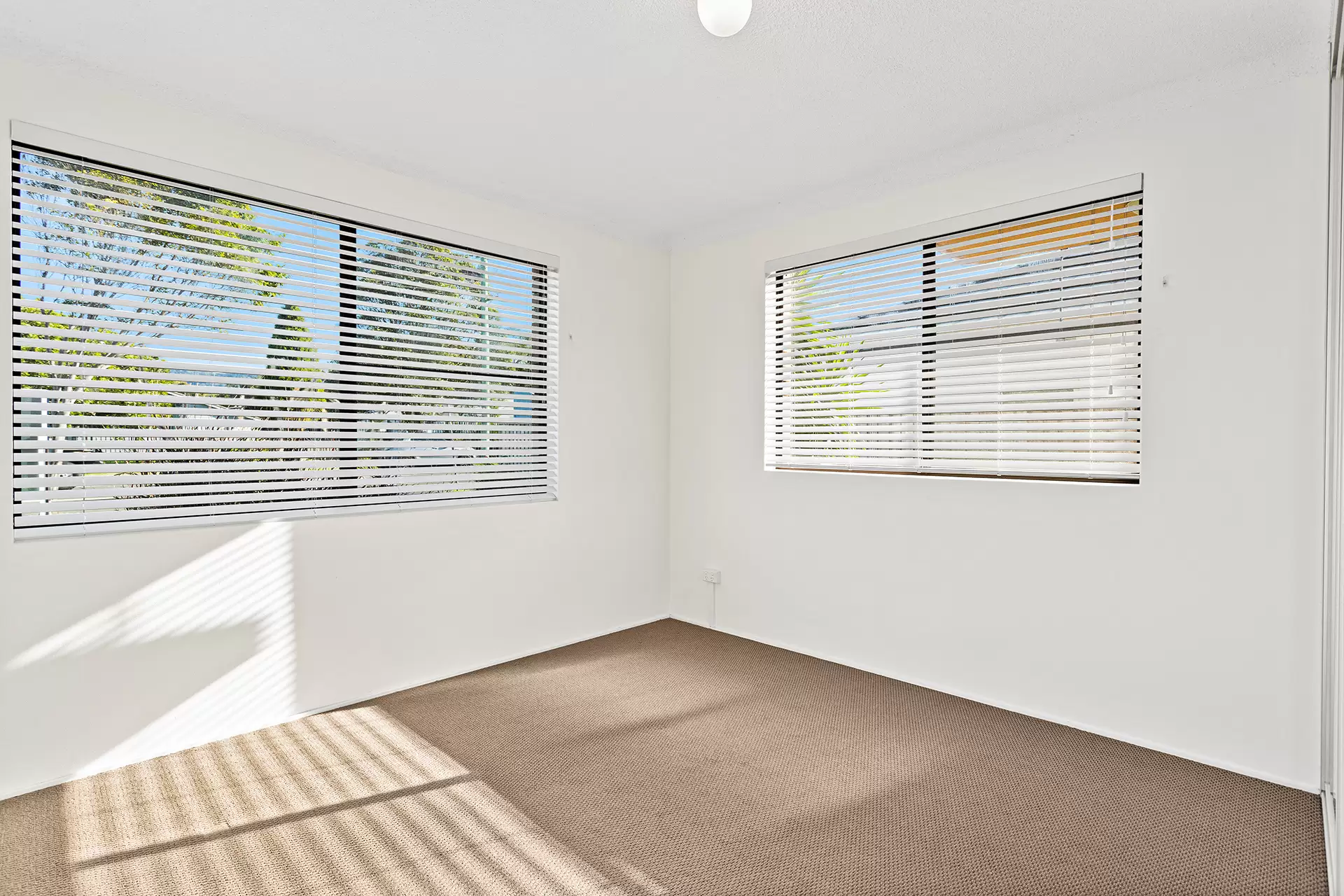 Fairy Meadow Leased by Laurence Morgan Real Estate - image 5