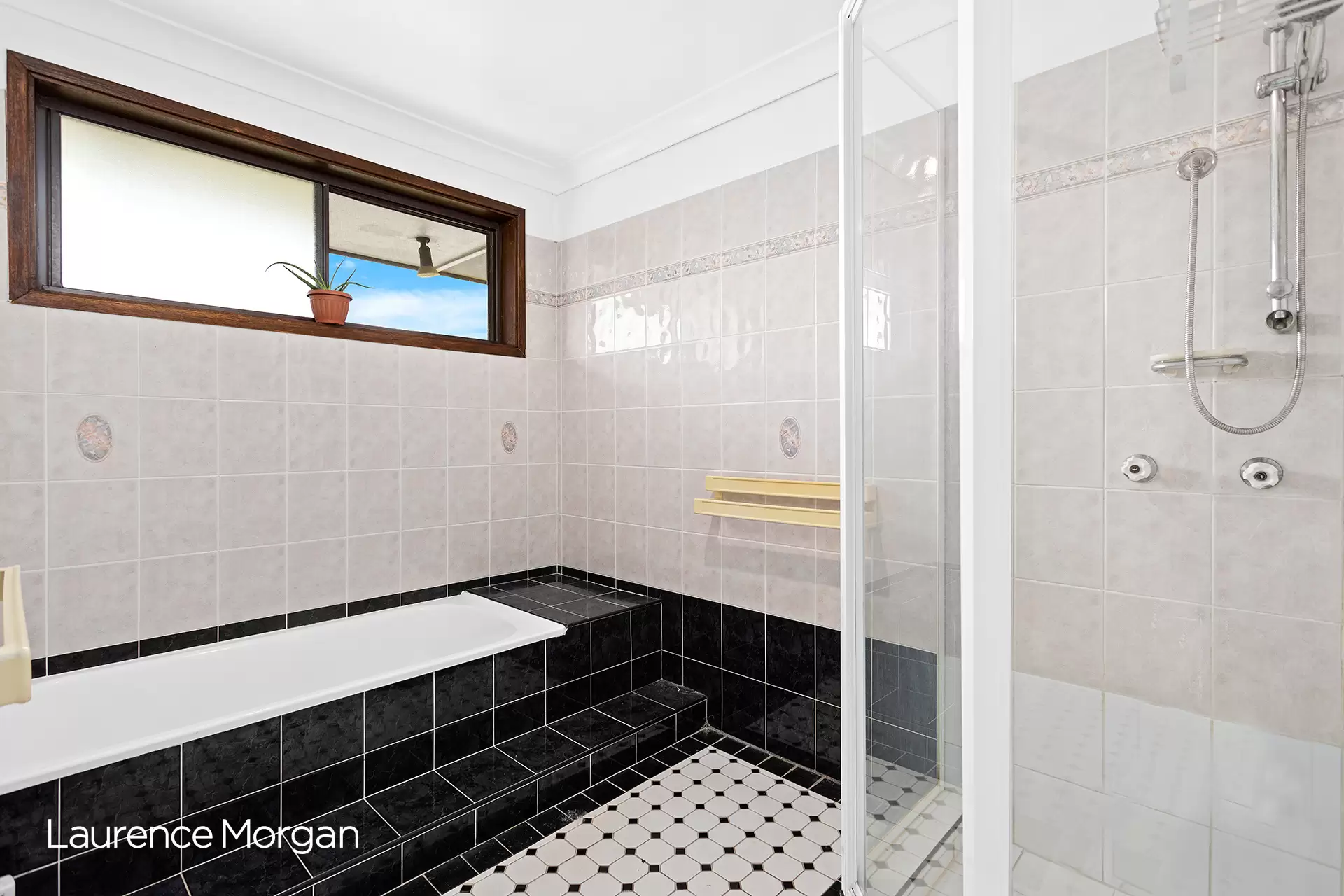 2/22 Spring Street, Mount Keira Sold by Laurence Morgan Real Estate - image 6