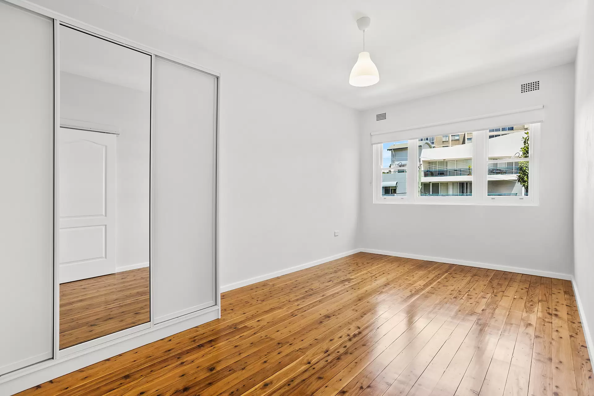 North Wollongong Leased by Laurence Morgan Real Estate - image 2