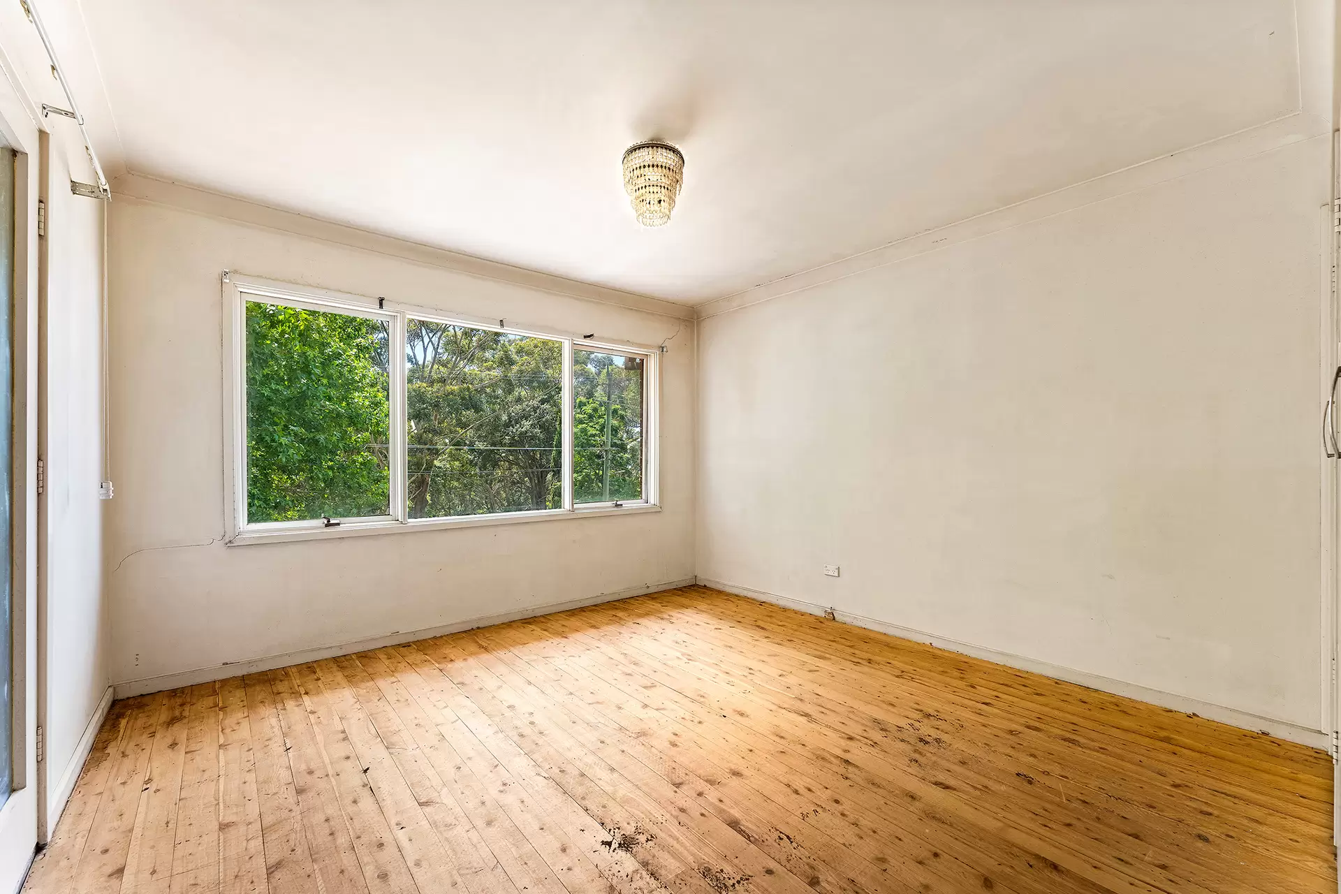 56 Stephen Drive, Woonona For Sale by Laurence Morgan Real Estate - image 7