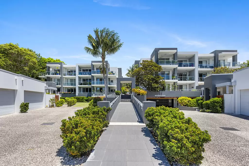 32/40 McCauley Street, Thirroul For Sale by Laurence Morgan Real Estate