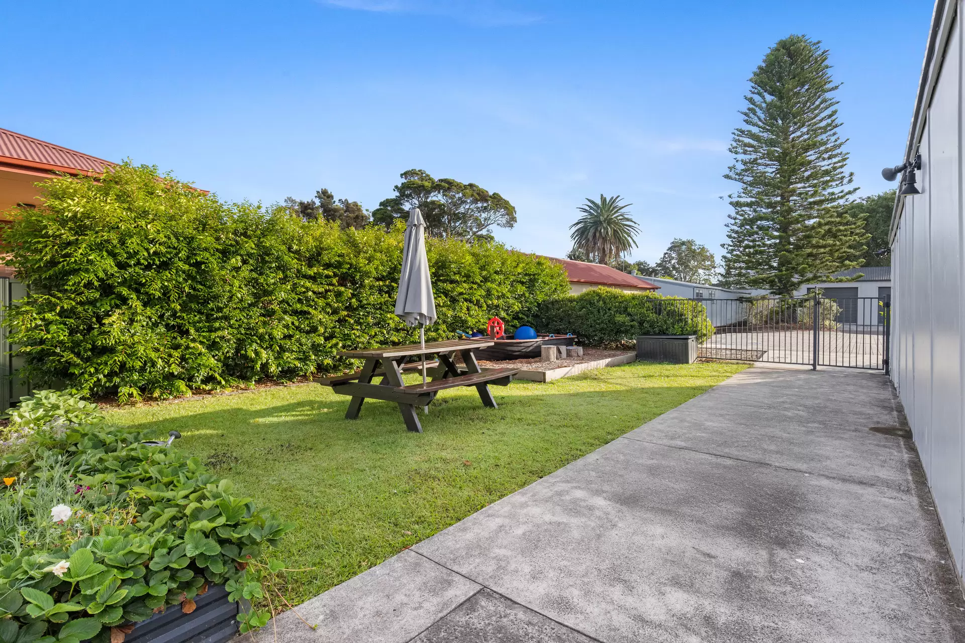 42 Baan Baan Street, Dapto For Sale by Laurence Morgan Real Estate - image 10