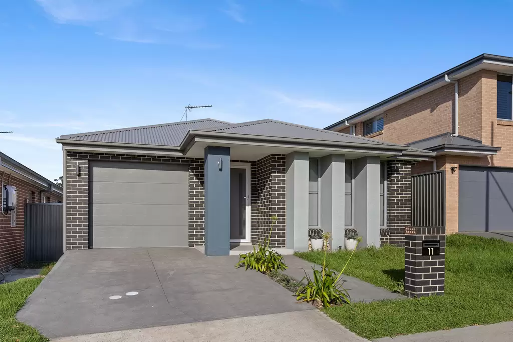 11 Wildflower Crescent, Calderwood For Sale by Laurence Morgan Real Estate