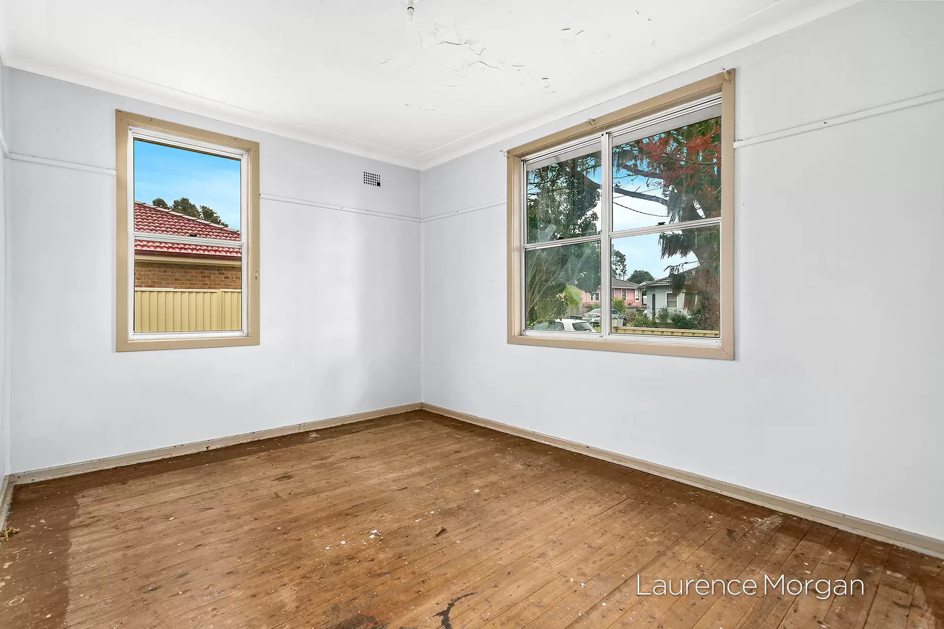 29 Davidson Avenue, Woonona Sold by Laurence Morgan Real Estate - image 4