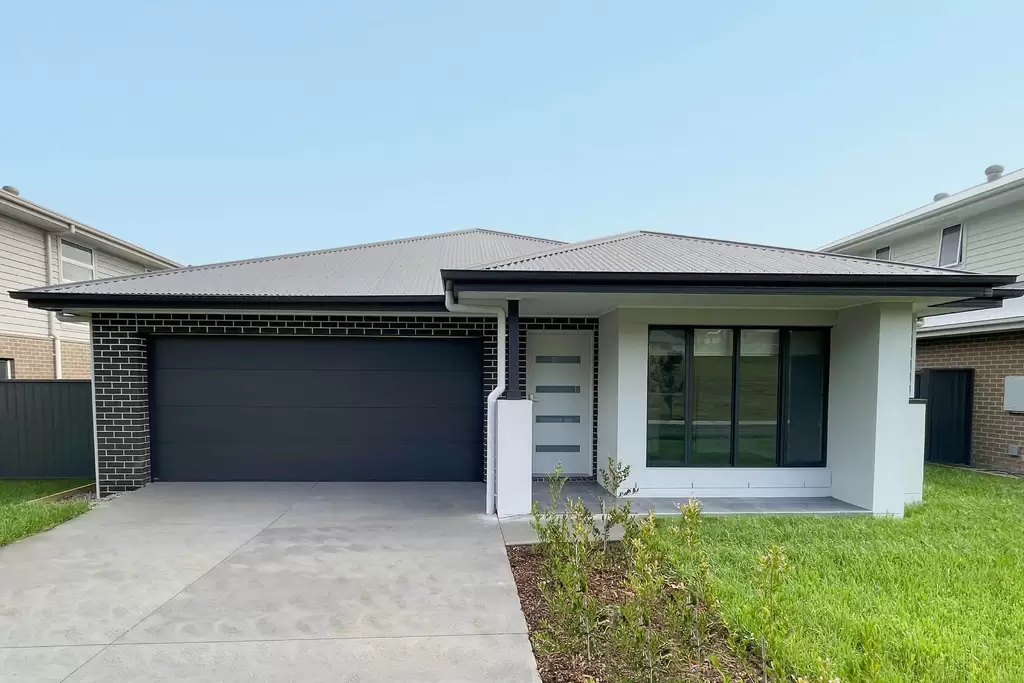 52  Holroyd Street, Albion Park For Sale by Laurence Morgan Real Estate