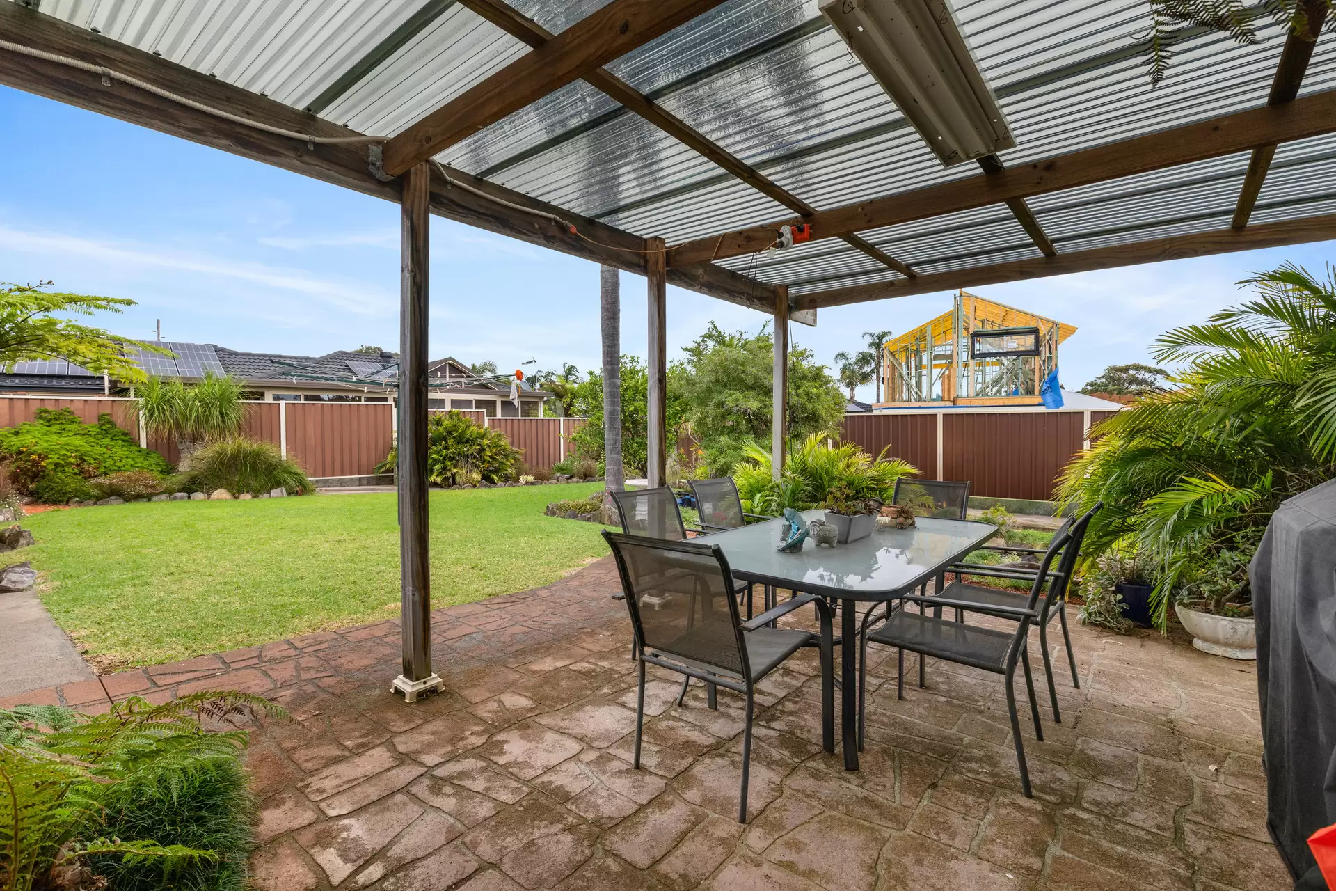 16 Jilba Place, Oak Flats For Sale by Laurence Morgan Real Estate - image 11