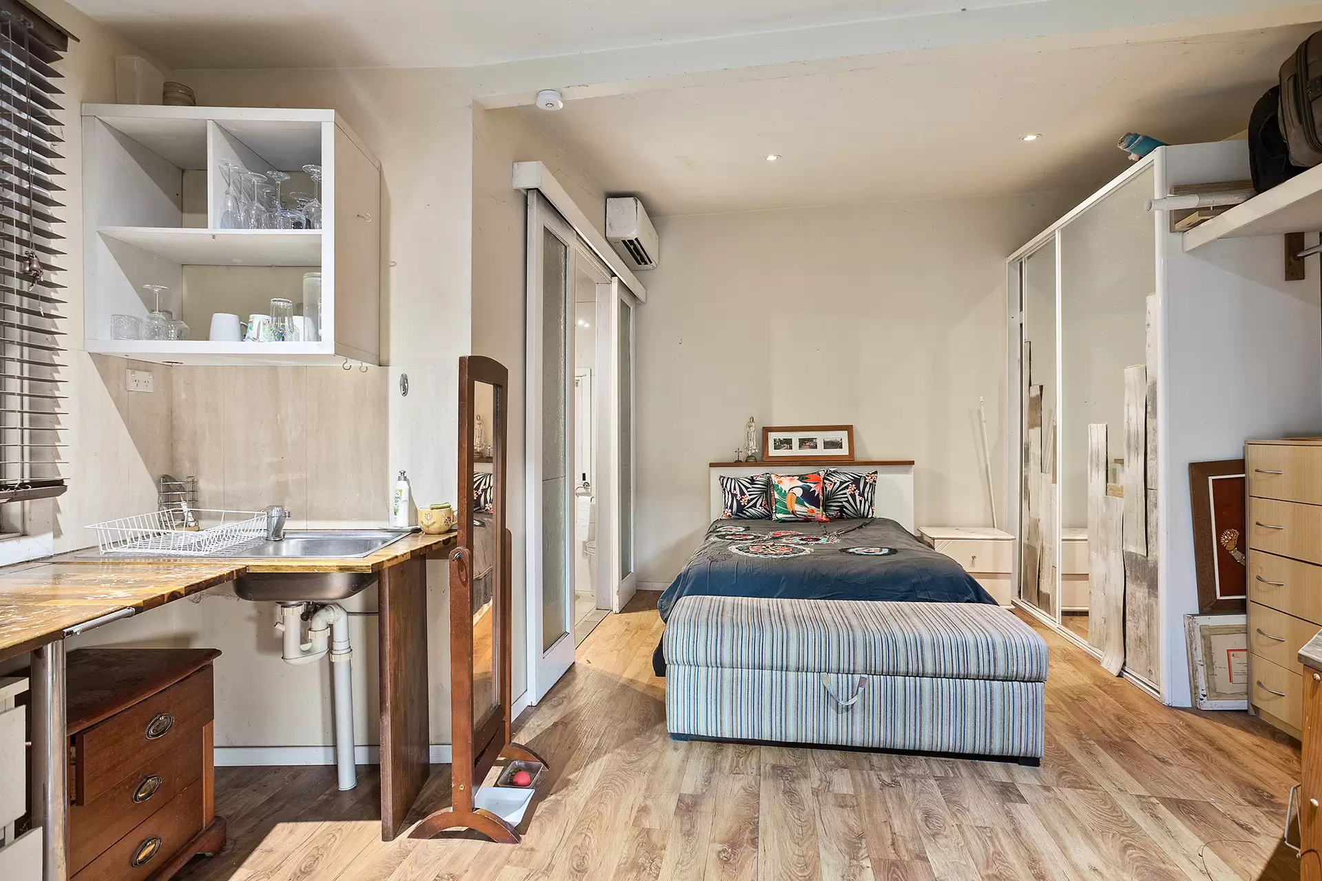 12 Railway Street, Bulli Auction by Laurence Morgan Real Estate - image 9