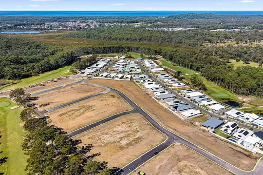 96 Birkdale Circuit Circuit, Sussex Inlet For Sale by Laurence Morgan Real Estate