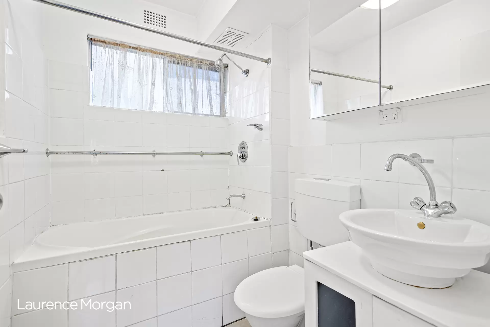 18/6 Eyre Place, Warrawong Sold by Laurence Morgan Real Estate - image 6