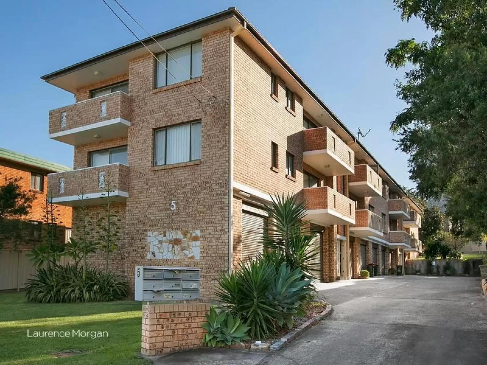 6/5 Underwood Street, Corrimal Sold by Laurence Morgan Real Estate - image 1