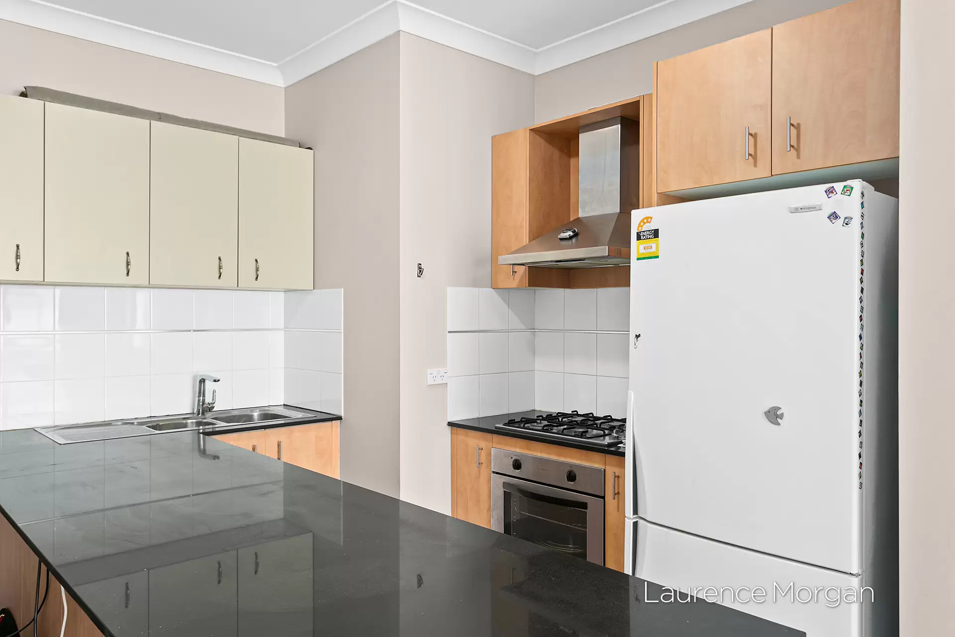 12/4-6 Victoria Street, Wollongong Sold by Laurence Morgan Real Estate - image 2