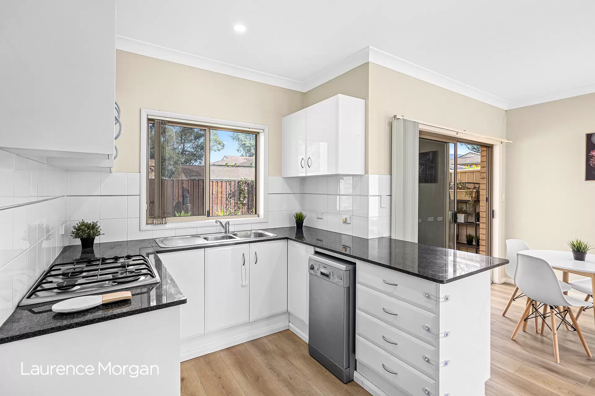 10/42 Carters Lane, Fairy Meadow Sold by Laurence Morgan Real Estate - image 2
