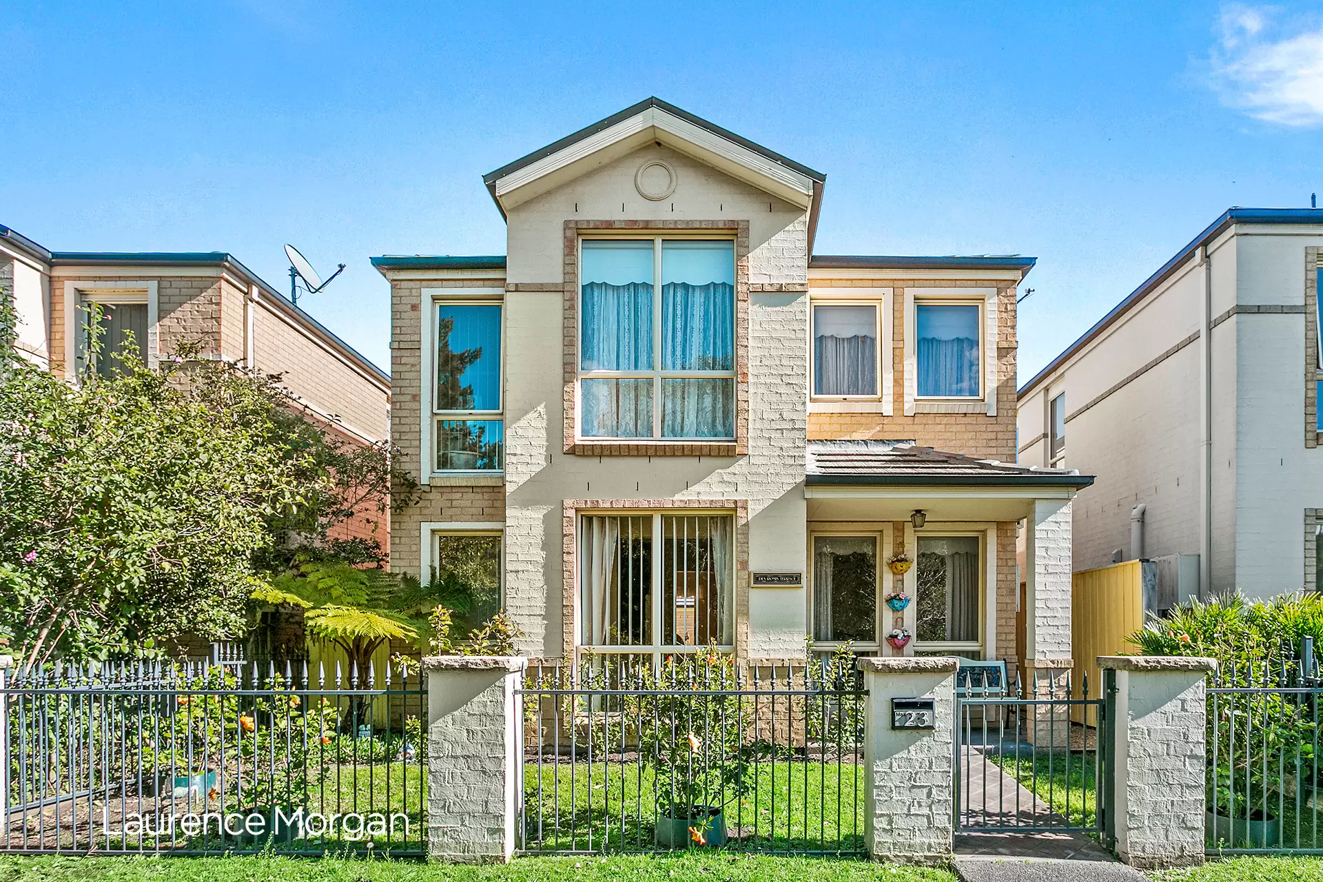 23 Paddington Lane, Dapto Sold by Laurence Morgan Real Estate - image 1