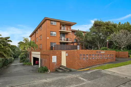 1/46-48 Keira Street, Wollongong Sold by Laurence Morgan Real Estate